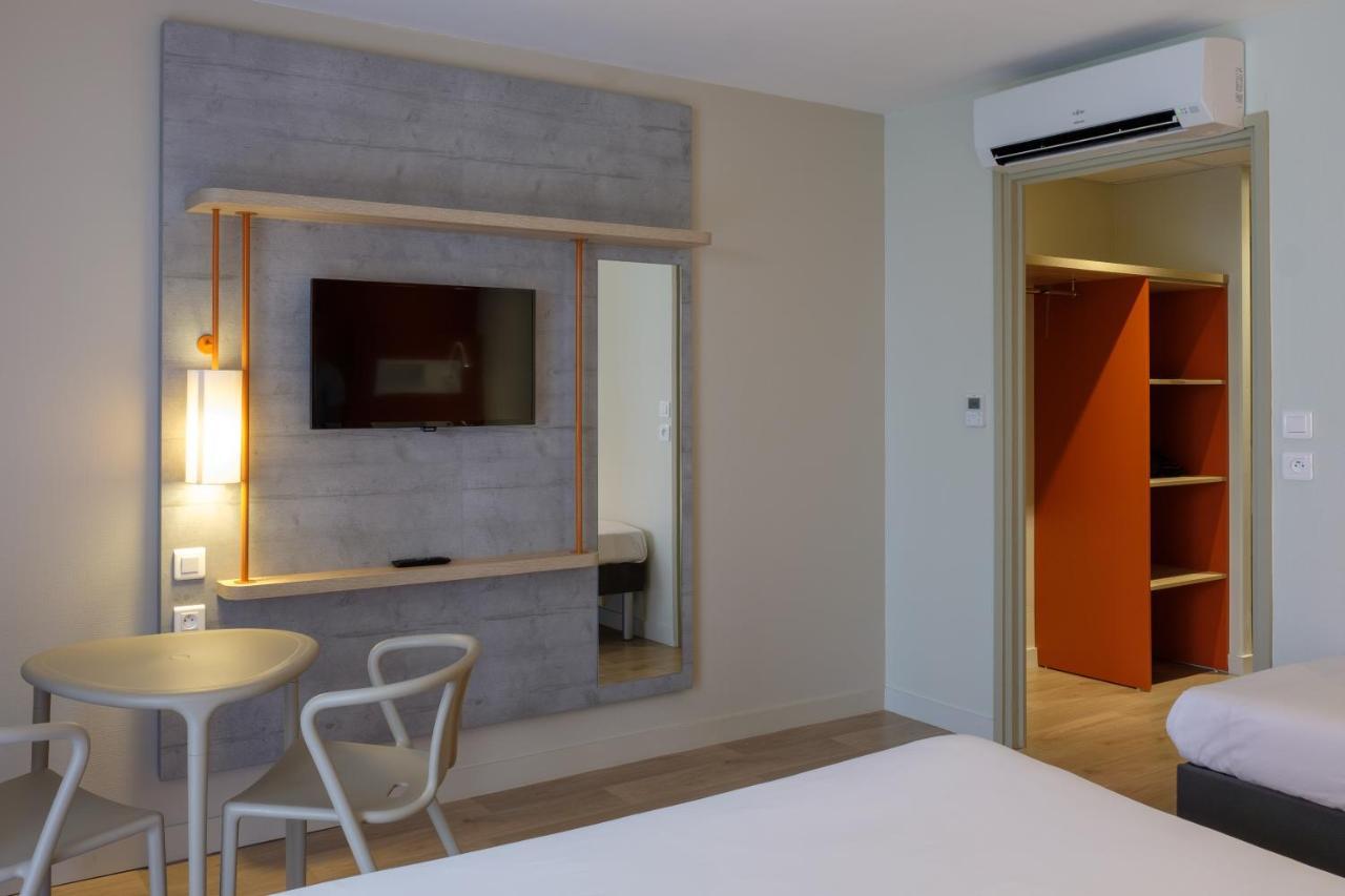 Triple Room a Double Bed a Single Bed